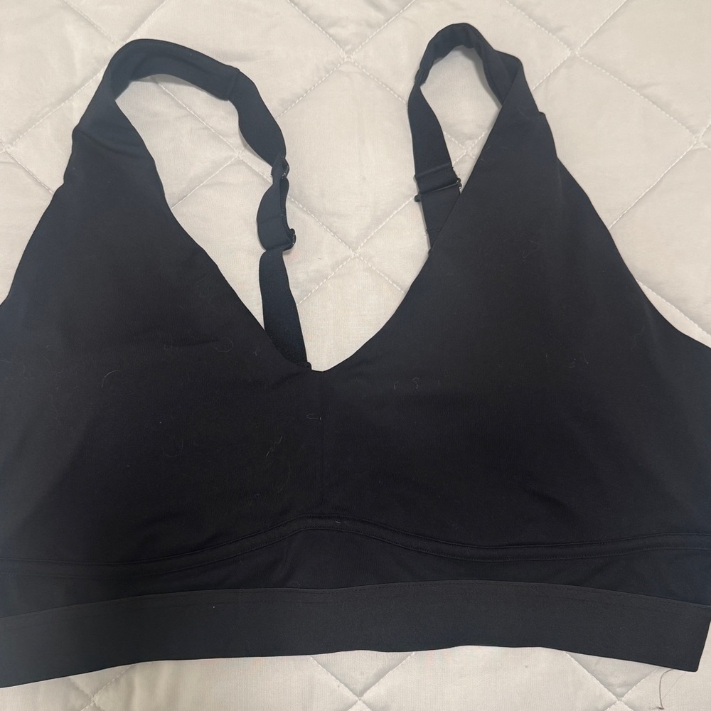 Fabletics Classic Black Sports Bra